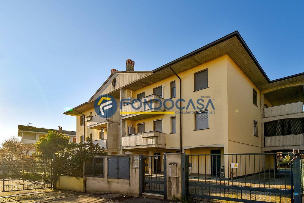 appartamento in vendita a Villanova del Sillaro in zona Bargano