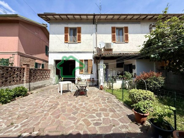 casa indipendente in vendita a Villanova del Sillaro in zona Bargano