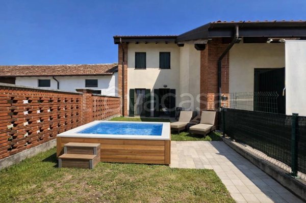 casa indipendente in vendita a Villanova del Sillaro