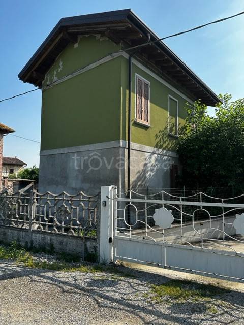 casa indipendente in vendita a Zelo Buon Persico in zona Muzzano