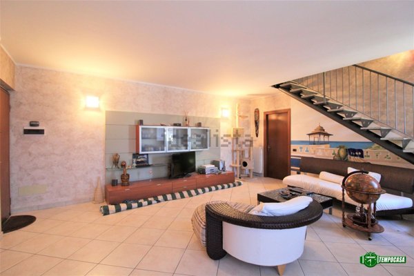 appartamento in vendita a Zelo Buon Persico in zona Mignete