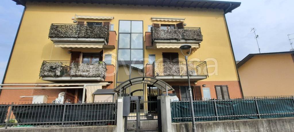 appartamento in vendita a Zelo Buon Persico