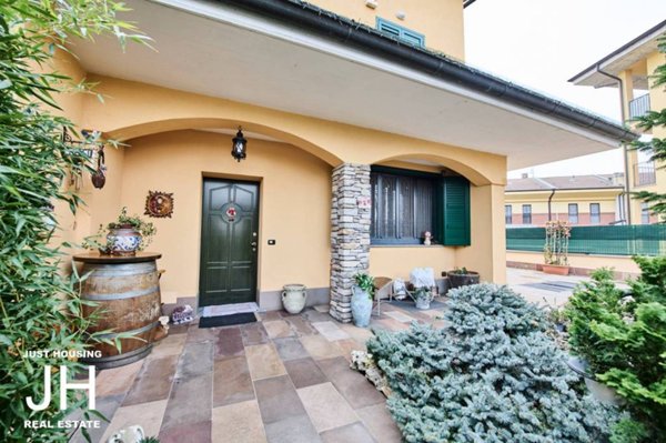 casa indipendente in vendita a Zelo Buon Persico