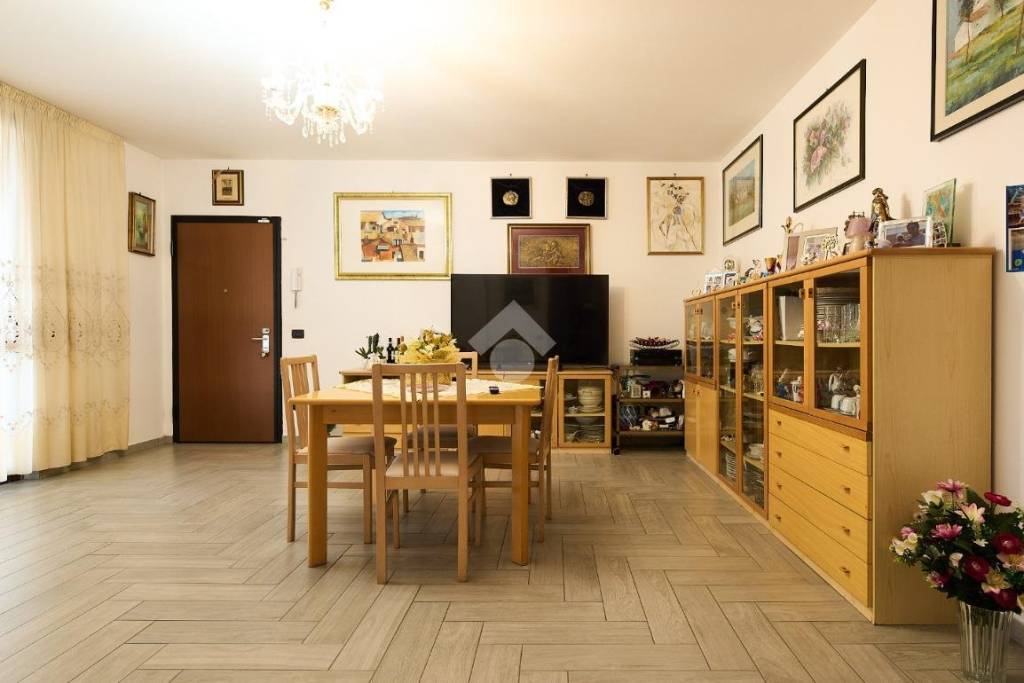 appartamento in vendita a Zelo Buon Persico