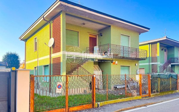 appartamento in vendita a Zelo Buon Persico