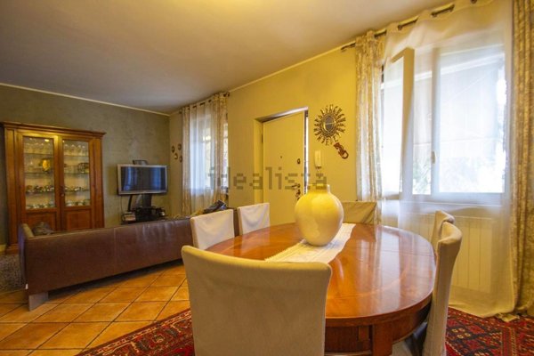 casa indipendente in vendita a Zelo Buon Persico
