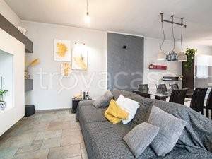 casa indipendente in vendita a Zelo Buon Persico
