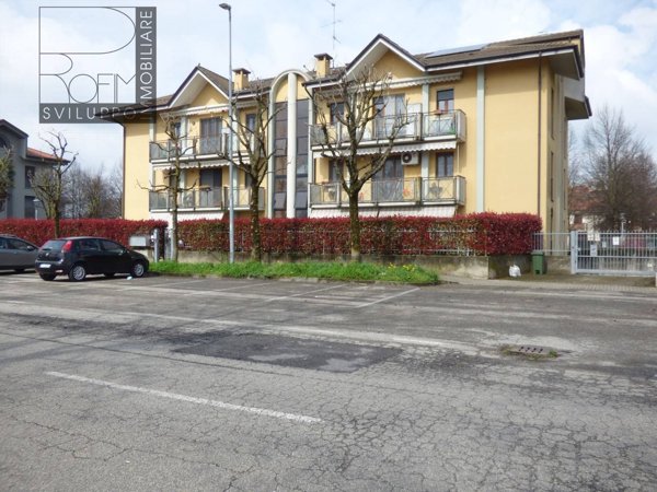 appartamento in vendita a Zelo Buon Persico