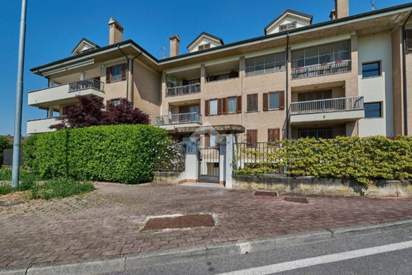 appartamento in vendita a Zelo Buon Persico in zona Mignete