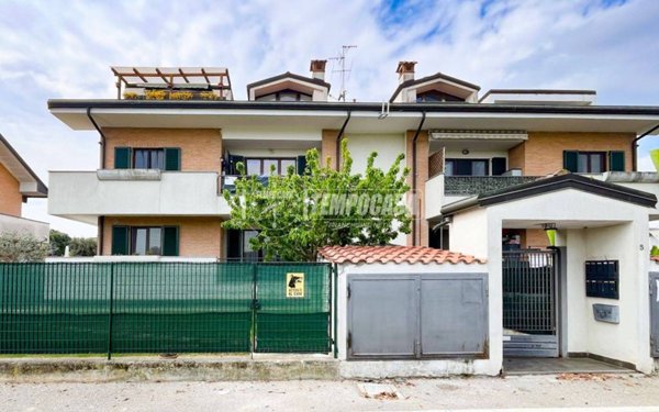 appartamento in vendita a Zelo Buon Persico in zona Mignete