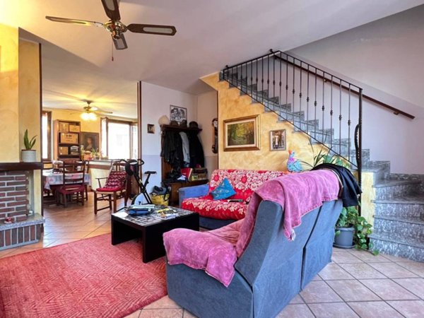 casa indipendente in vendita a Zelo Buon Persico