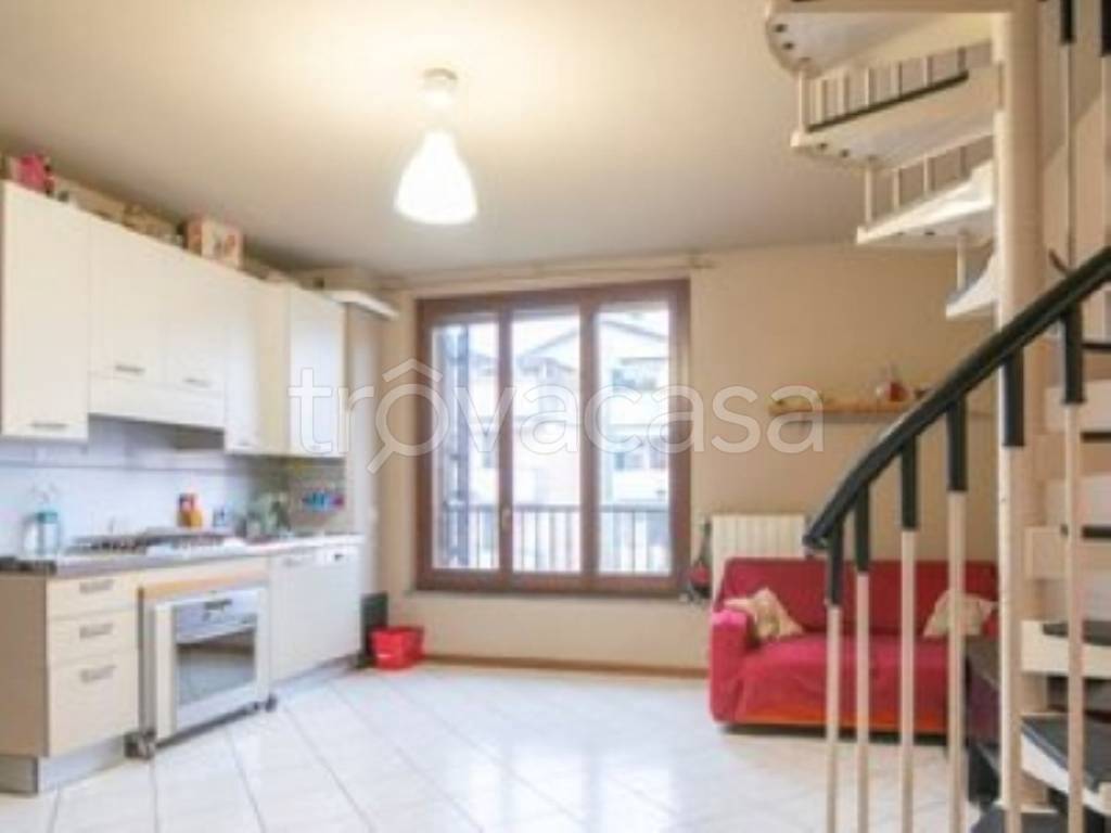 appartamento in vendita a Zelo Buon Persico