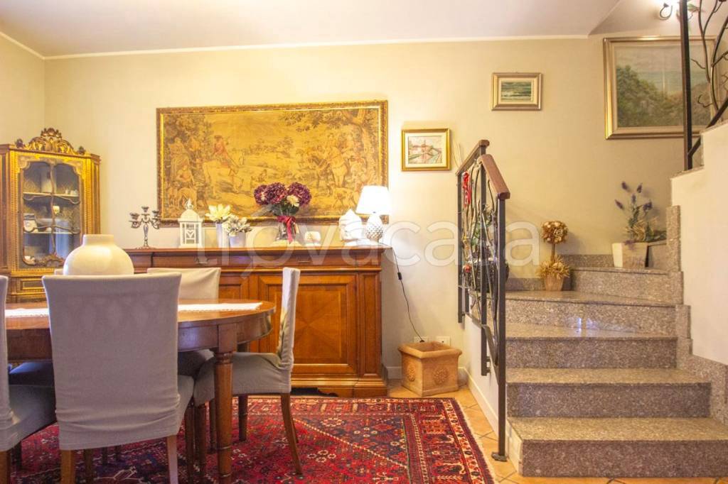 casa indipendente in vendita a Zelo Buon Persico