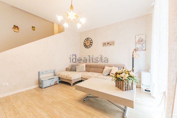 casa indipendente in vendita a Zelo Buon Persico