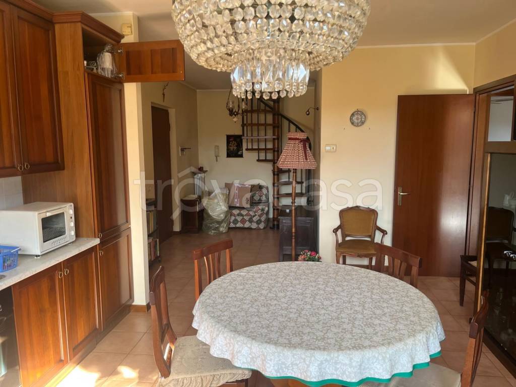 appartamento in vendita a Zelo Buon Persico in zona Mignete