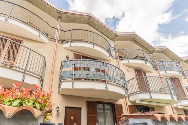 casa indipendente in vendita a Zelo Buon Persico