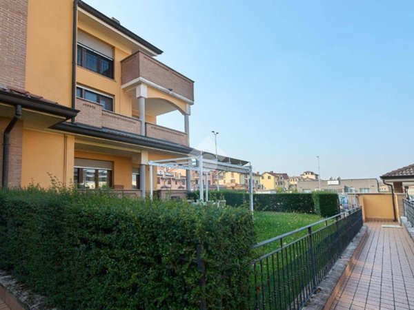 appartamento in vendita a Zelo Buon Persico