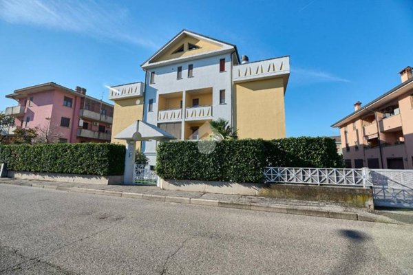 appartamento in vendita a Zelo Buon Persico