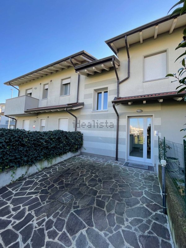 appartamento in vendita a Zelo Buon Persico