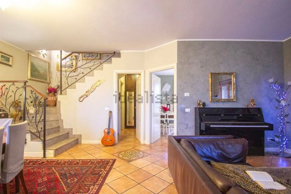 casa indipendente in vendita a Zelo Buon Persico