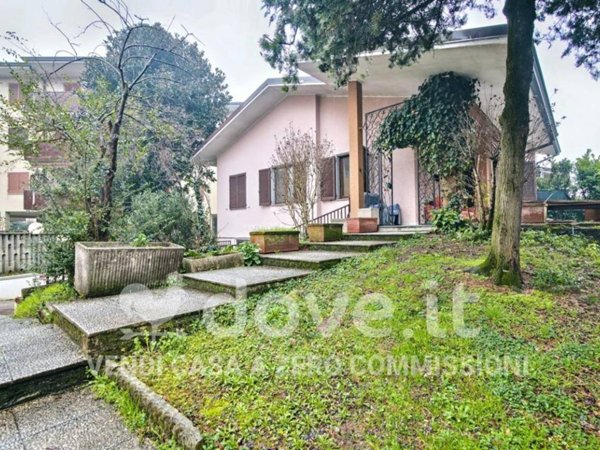 casa indipendente in vendita a Zelo Buon Persico