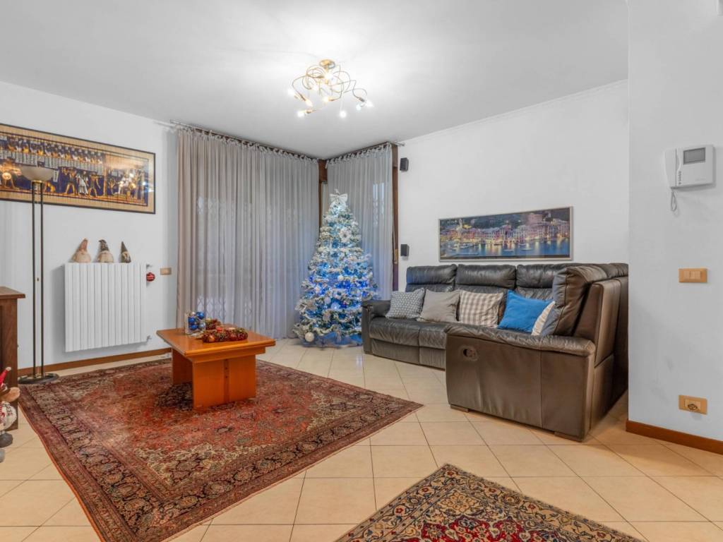 appartamento in vendita a Zelo Buon Persico