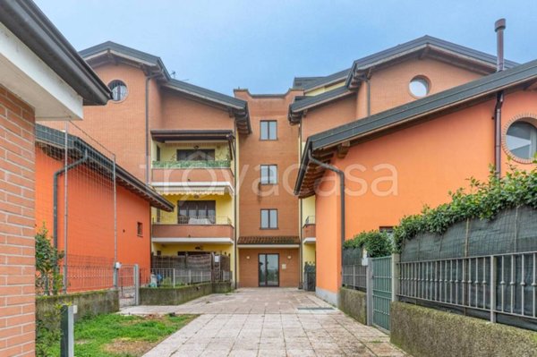 appartamento in vendita a Zelo Buon Persico in zona Muzzano