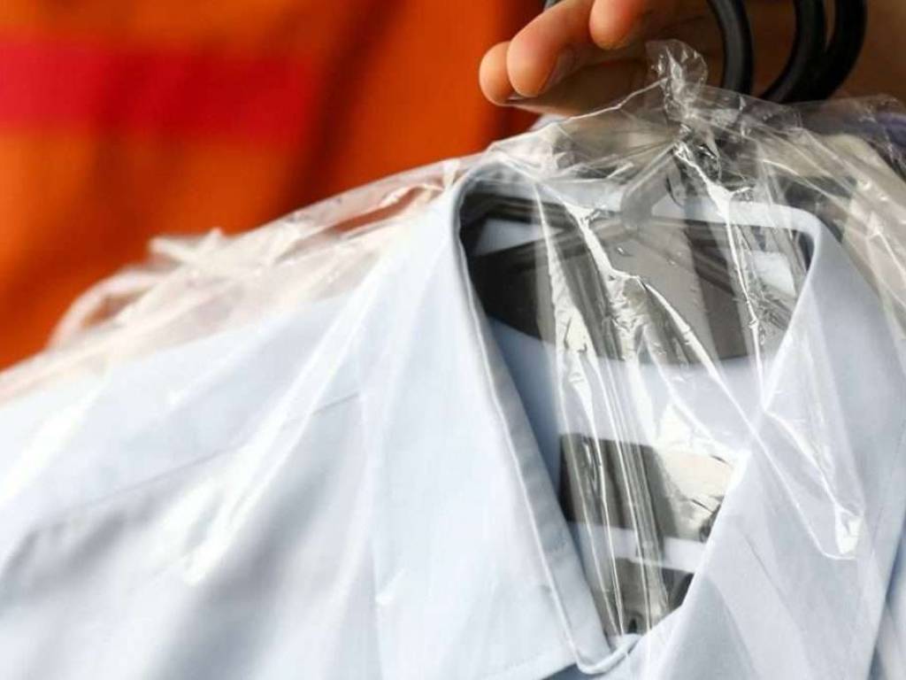 negozio in vendita a Zelo Buon Persico