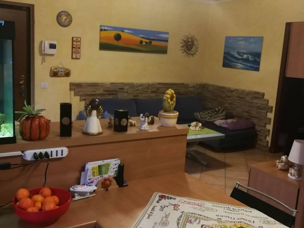 appartamento in vendita a Zelo Buon Persico