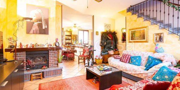 casa indipendente in vendita a Zelo Buon Persico