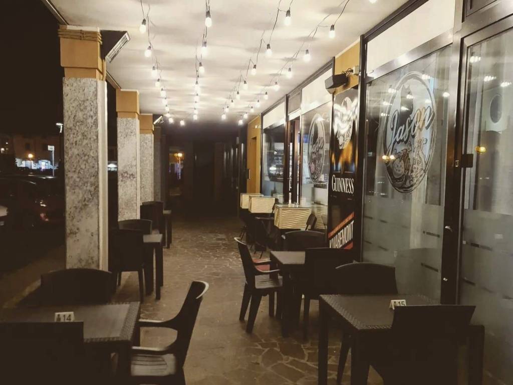 negozio in vendita a Zelo Buon Persico