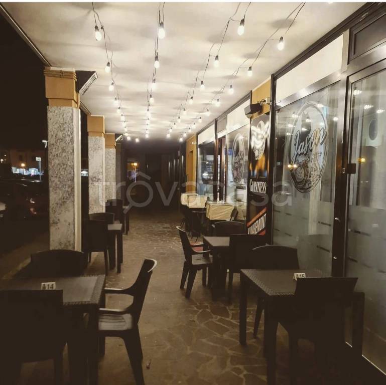 negozio in vendita a Zelo Buon Persico