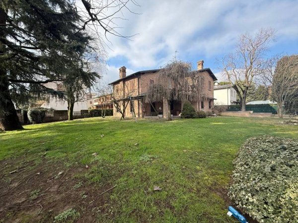 casa indipendente in vendita a Zelo Buon Persico