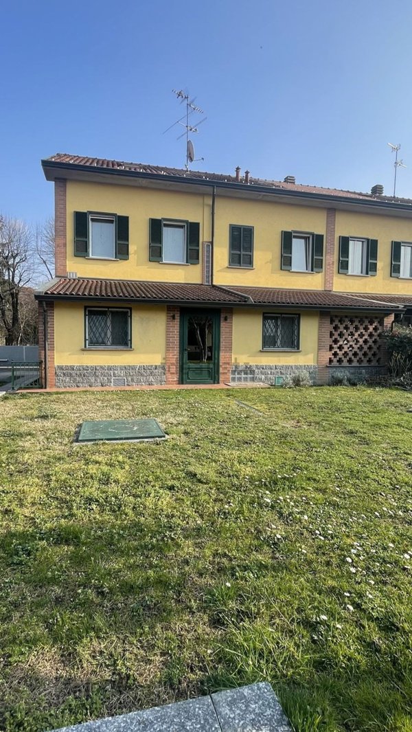 casa indipendente in vendita a Zelo Buon Persico