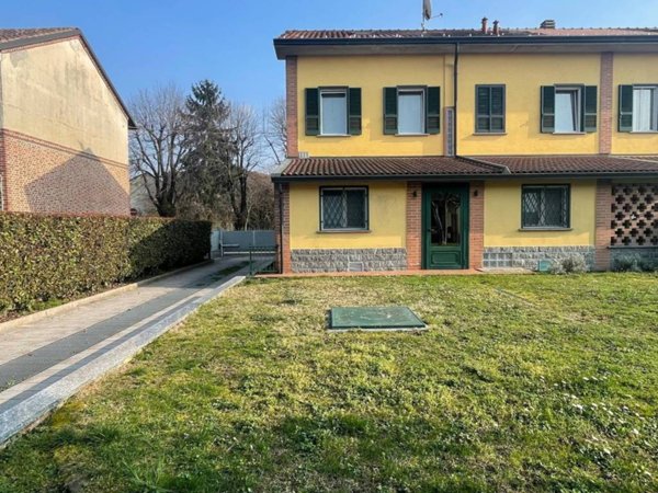 casa indipendente in vendita a Zelo Buon Persico