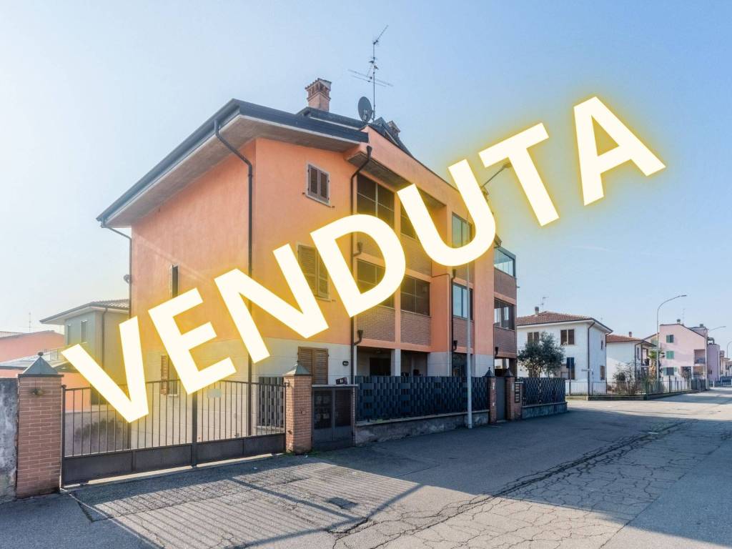 appartamento in vendita a Zelo Buon Persico