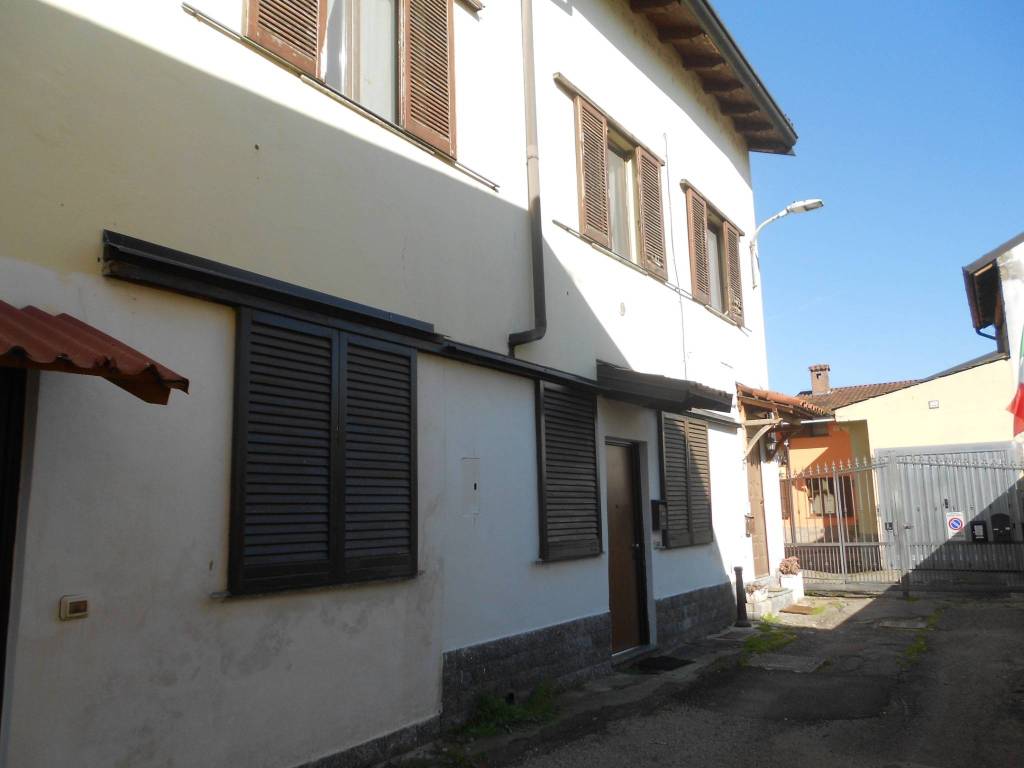 appartamento in vendita a Zelo Buon Persico in zona Mignete