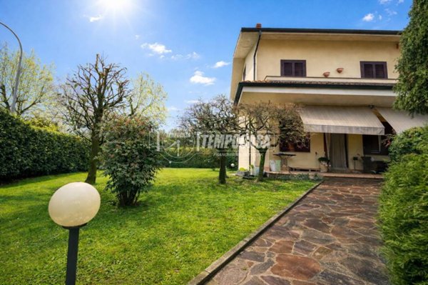 casa indipendente in vendita a Zelo Buon Persico