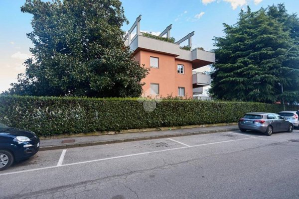 appartamento in vendita a Zelo Buon Persico