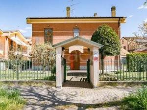 casa indipendente in vendita a Zelo Buon Persico