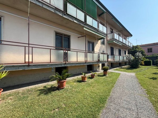 appartamento in vendita a Zelo Buon Persico