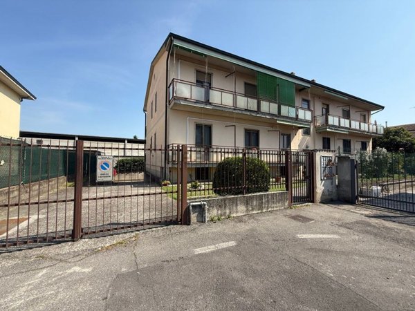 appartamento in vendita a Zelo Buon Persico