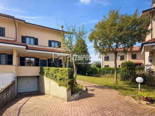 casa indipendente in vendita a Zelo Buon Persico