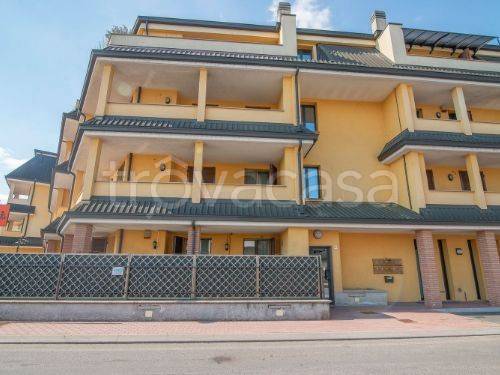 appartamento in vendita a Zelo Buon Persico in zona Mignete