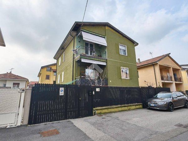casa indipendente in vendita a Zelo Buon Persico