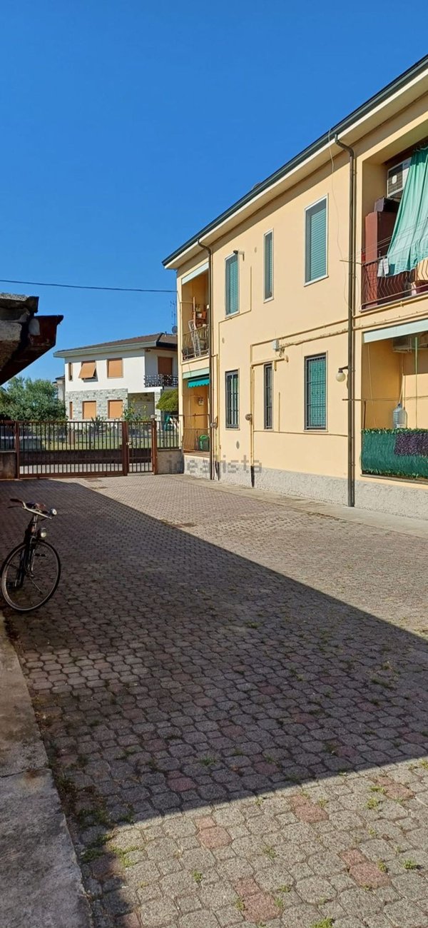 appartamento in vendita a Zelo Buon Persico