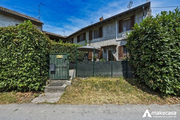 appartamento in vendita a Zelo Buon Persico in zona Villa Pompeiana