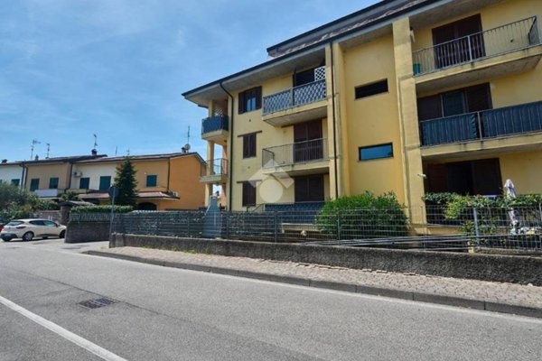 appartamento in vendita a Zelo Buon Persico