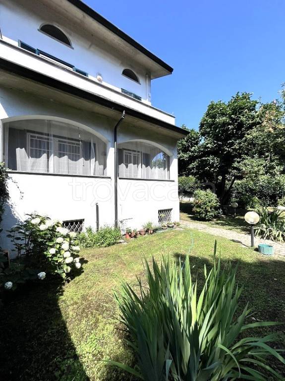 casa indipendente in vendita a Zelo Buon Persico