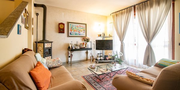 casa indipendente in vendita a Zelo Buon Persico